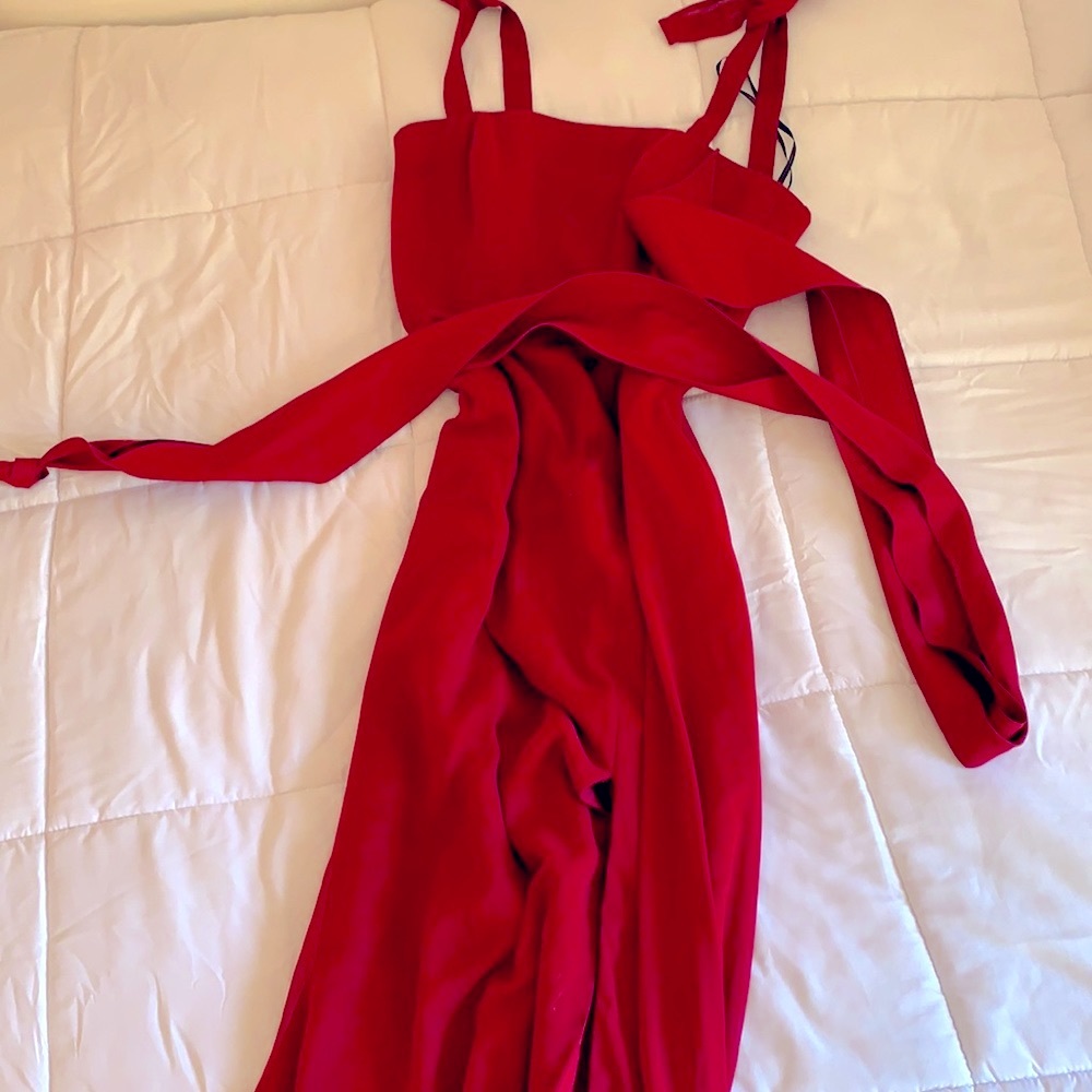 GORGEOUS BURGUNDY MAXI DRESS with sash, size 6